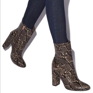 Snake boots